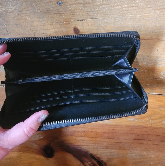 Wallet - Picture 2 of 2